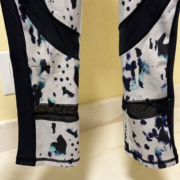 Calia Capri Leggings Small - Picture 4 of 4